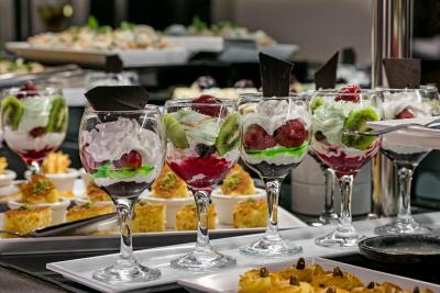 ب بوسینز هتل اند اسپا