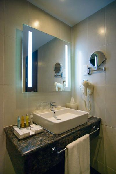 د کنکرد هتل اند سویتز