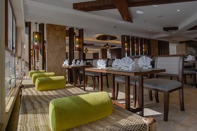 د کنکرد هتل اند سویتز