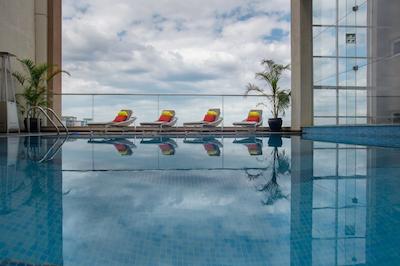 د کنکرد هتل اند سویتز