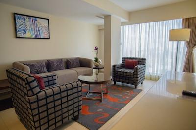 د کنکرد هتل اند سویتز