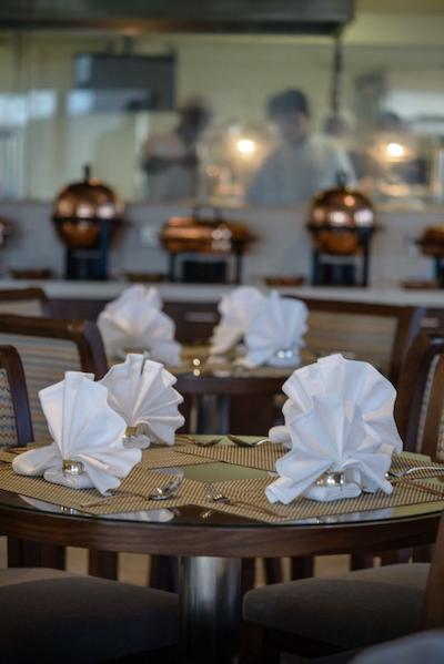 د کنکرد هتل اند سویتز