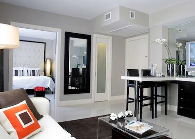 د ساگامر میامی بیچ