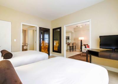 د ساگامر میامی بیچ