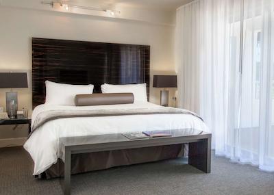 د ساگامر میامی بیچ