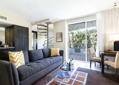 د ساگامر میامی بیچ