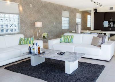 د ساگامر میامی بیچ