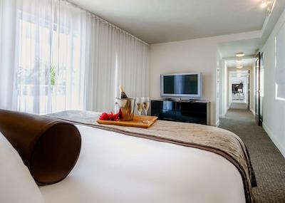 د ساگامر میامی بیچ