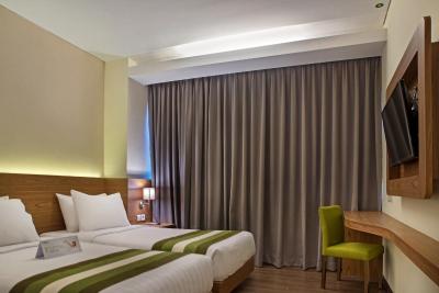 گراند ویز پوینز اسکوار سیماتوپانگ جاکارتا