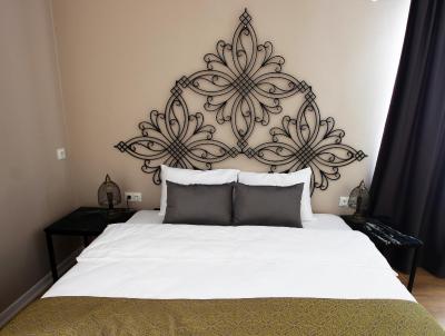 ازوو بوتیک هتل