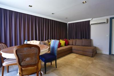 ازوو بوتیک هتل