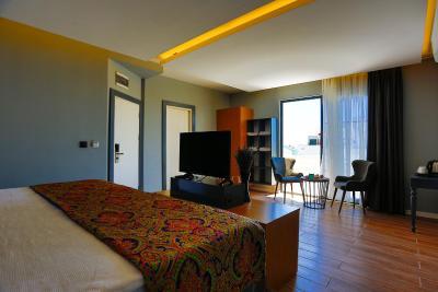 ازوو بوتیک هتل