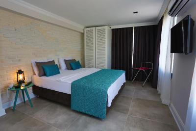 ازوو بوتیک هتل