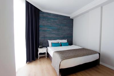 ازوو بوتیک هتل