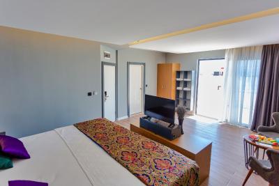 ازوو بوتیک هتل