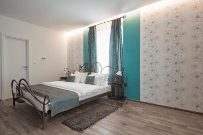 گارنی هتل دوم