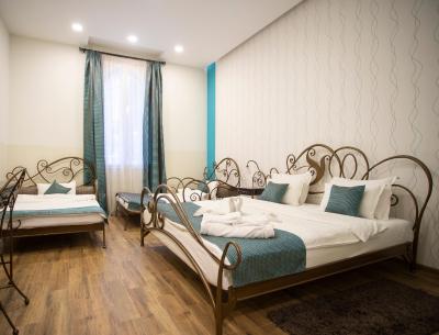 گارنی هتل دوم