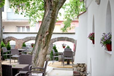 گارنی هتل دوم