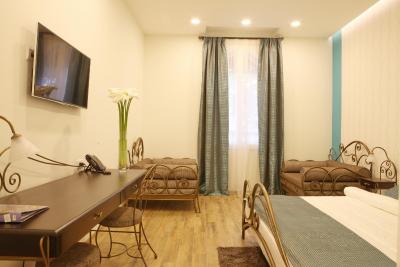 گارنی هتل دوم