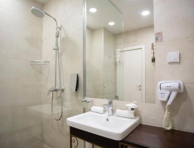 گارنی هتل دوم