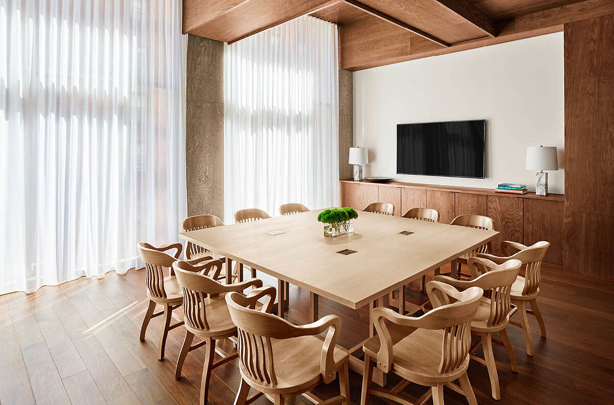 PUBLIC, an Ian Schrager Hotel