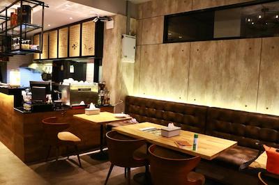 د استپ ساتون