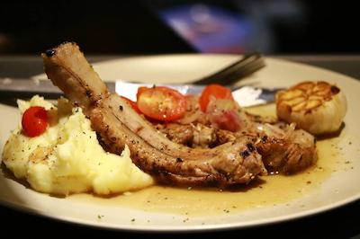 د استپ ساتون