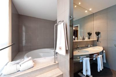 کاتالنیا بارسلنا پلازا