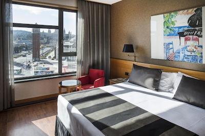 کاتالنیا بارسلنا پلازا