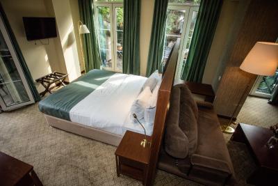 آرت بوتیک هتل