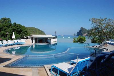 فی فی چارلی بیچ ریزرت