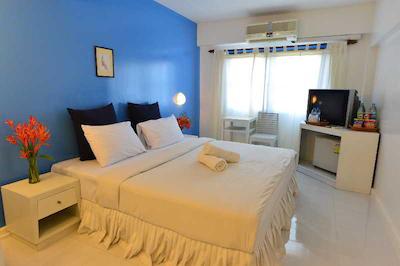 فی فی چارلی بیچ ریزرت