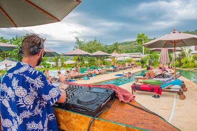 فی فی چارلی بیچ ریزرت