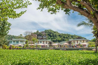 فی فی چارلی بیچ ریزرت