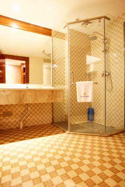 چنگدو تولیپ این آیرپرت هتل