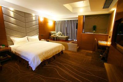 چنگدو تولیپ این آیرپرت هتل