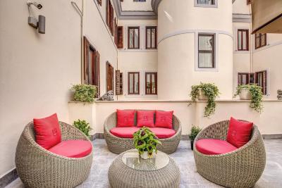 هتل 87 اایتی-سون