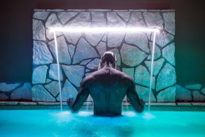 هتل 87 اایتی-سون