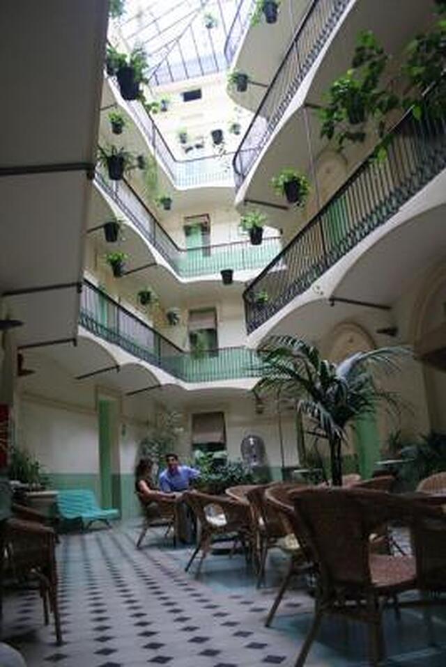 پنینسولار