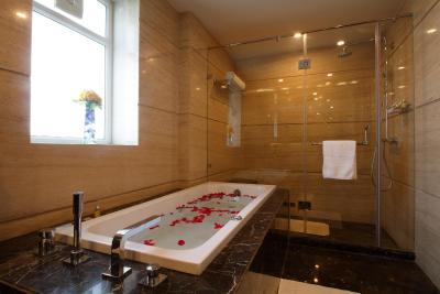 امیا سوئیتز