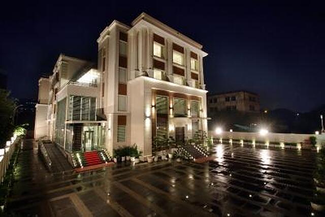 امیا سوئیتز