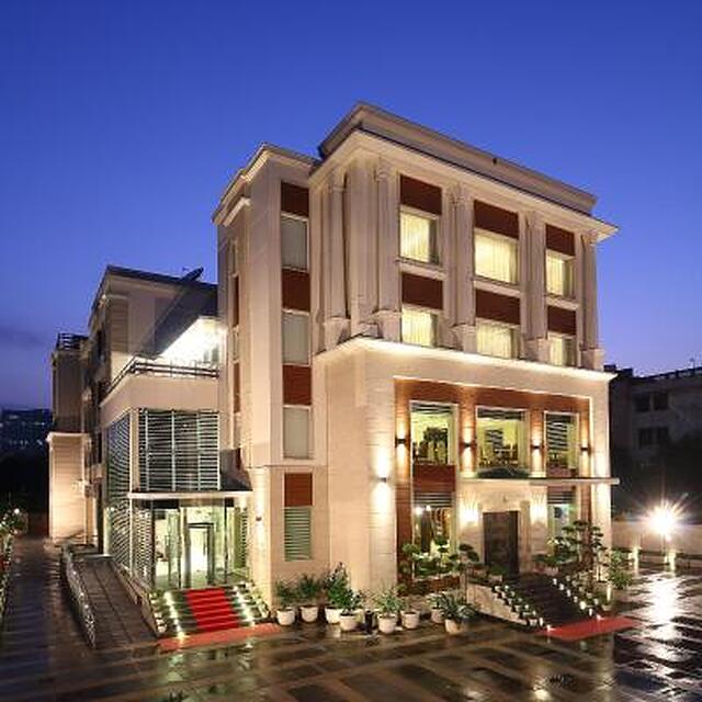 امیا سوئیتز