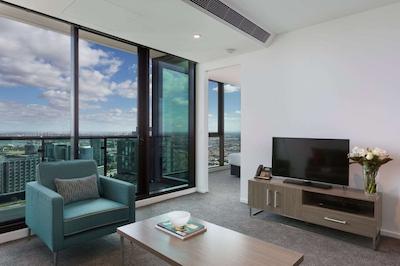 ملبورن شرت است اپارتمنتز لنسدال استریت