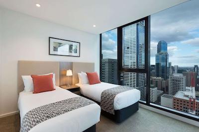 ملبورن شرت است اپارتمنتز لنسدال استریت