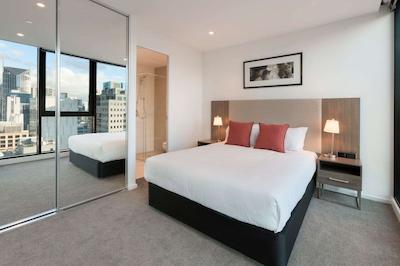 ملبورن شرت است اپارتمنتز لنسدال استریت