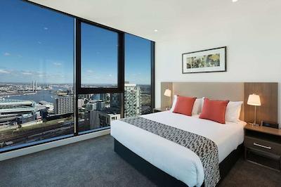 ملبورن شرت است اپارتمنتز لنسدال استریت