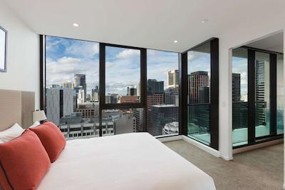 ملبورن شرت است اپارتمنتز لنسدال استریت