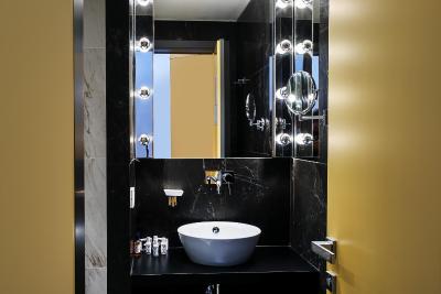 بوتیک سنترال پالاس