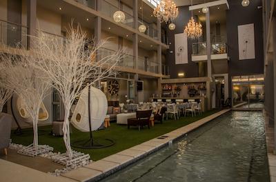 چیل پپر بوتیک هتل