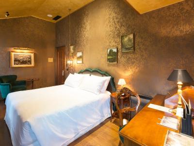 پالازو ونارت لوکسوری هتل